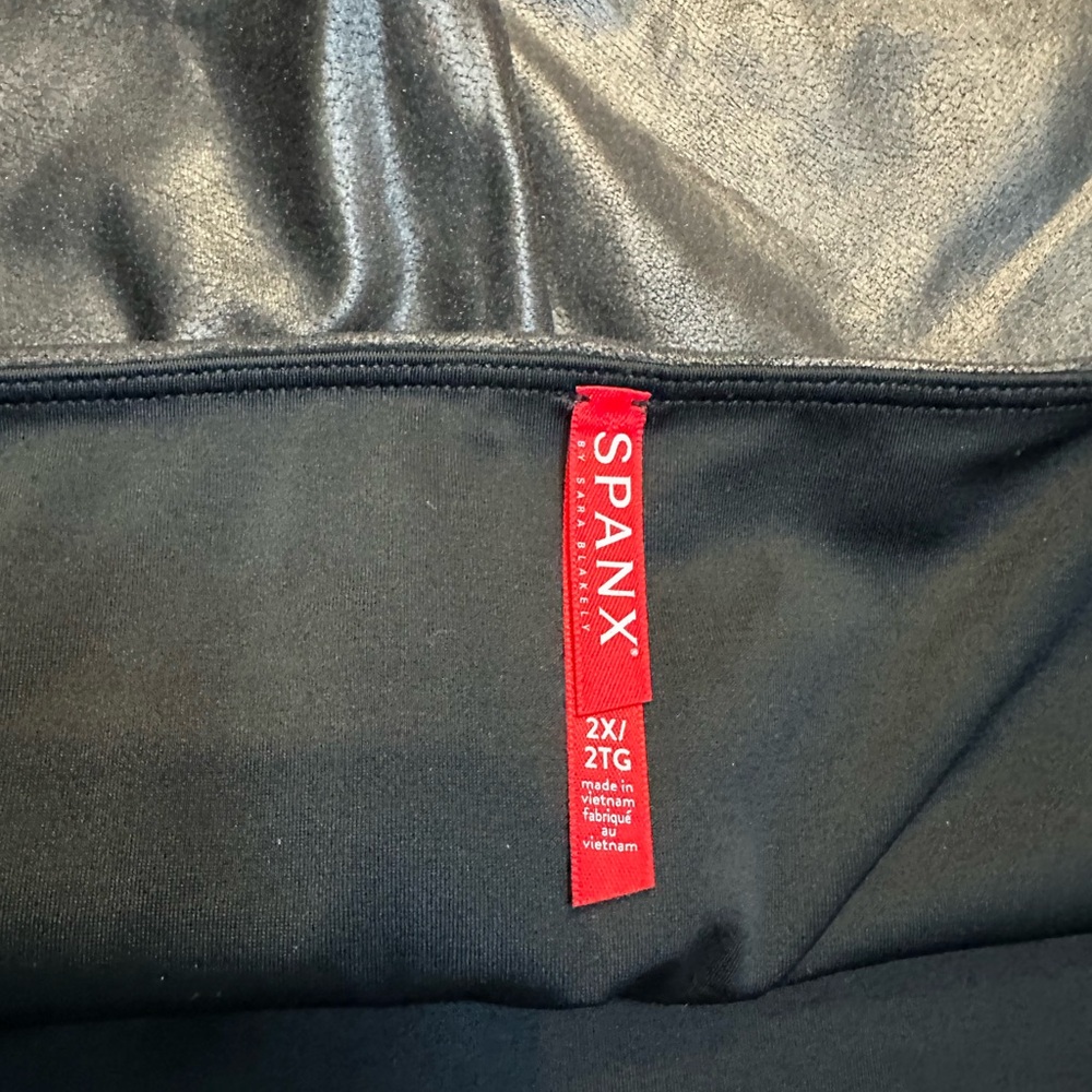 Spanx brand faux leather black leggings 2XL